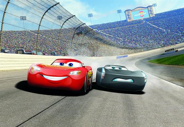 FOTOMURALE KOMAR DISNEY 2020 CARS3 CURVE MIS. 368X254 cm