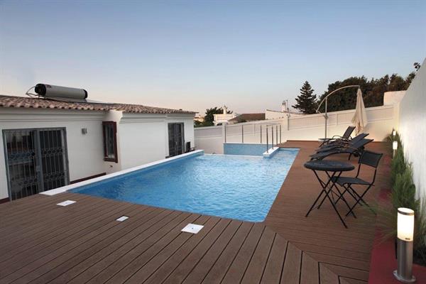 DOGA PER PAVIMENTI E PARETI BROWN  143MM ALVEOLARE SP.28MM