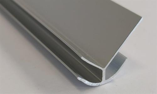 PROFILO ANGOLARE ESTERNO COLORE ARGENTO IN ALLUMINIO H.280 CM